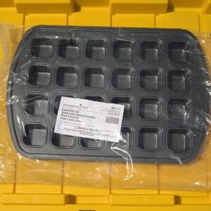 Pampered Chef Nonstick Brownie Pan